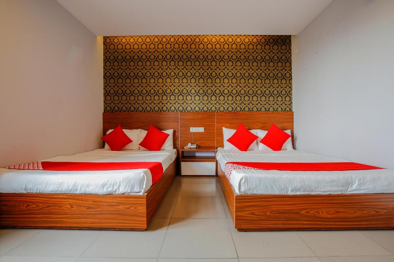 Oyo 491 Truong Sa Hotel Da Nang Exteriör bild